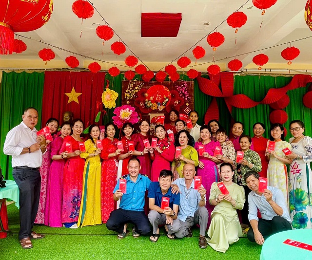 TOÀN THỂ CĐVNV